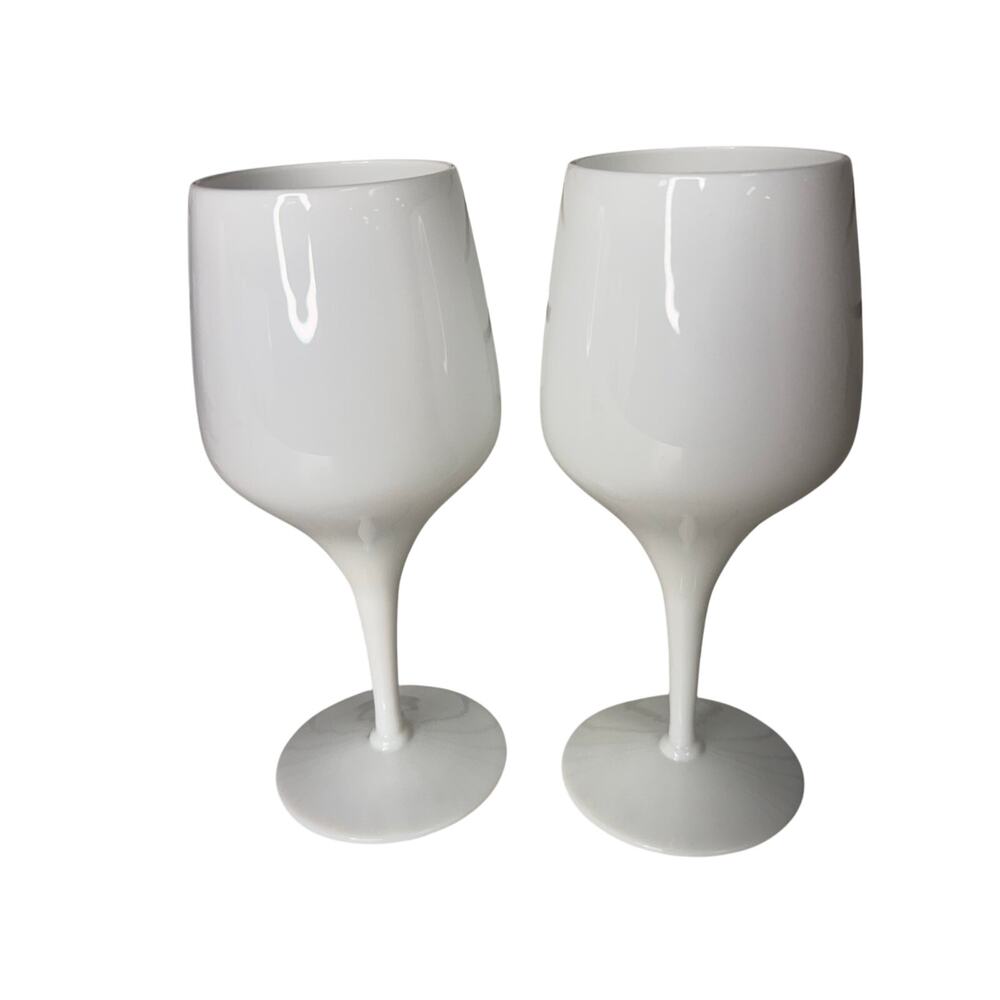 2 VTG Morgantown VISION WHITE Art Glass Claret Wine Stems 7.25" MCM Retro 1970s